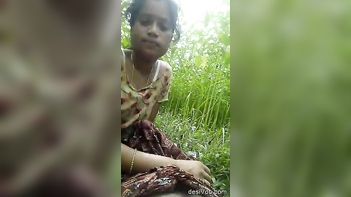 Desi Chick Sucks Dick In The Field Like A Pro New Blowjob Clip