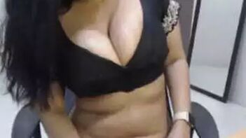 Bhabhi In Red Saree Grinding Her Juicy Ass And Flashing Her Huge Tits