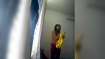 Punjabi Teen Masturbates On Cam, Juicy Pussy Lips, Wet Cunt, Mind-Blowing Orgasm