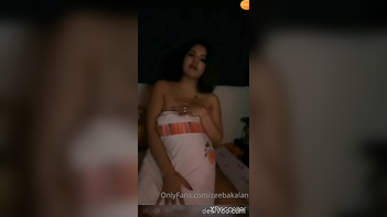 Indian Babe Zeba Khan Strips and Flaunts Her Juicy Pussy in Raw Uncensored Action.