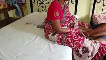 Stepdad Catches horny Bhabhi for Some Dirty Hindi Sex Action