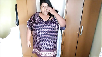 Teen Indian Bbw Shows Off Her Amazing Curves And Massive Titties
