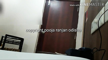 Desi Chick Dares Delivery Dude to Snap XXX Pics, Wild Slutty Adventure Unfolds