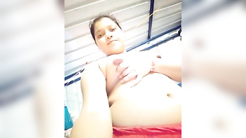 Desi Village Bhabi Flashing Her Juicy Tits and Tight Pussy