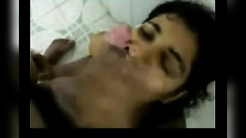 Unleash Your Desires: Watch This Sexy Desi Bhabhi Giving a Mind-Blowing Blowjob to Her Lover!