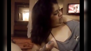 Leaked Scandal: Watch the Hottest Indian Chubby Bhabhi Home Sex Video!