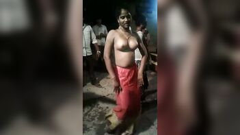 Experience the Alluring Desi Sex: Watch Indian Village Bhabhi's Nude Outdoor Dance in Front of a Public Audience