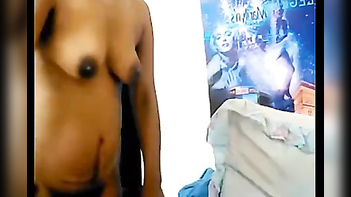 Revealed: Mature Bhabhi's Nude Figure Exposed in Desi Sex Indian MMS!