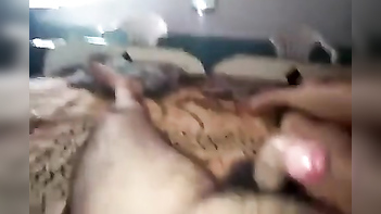 Experience Mind-Blowing Pleasure with Raipur Mature Bhabhi's Expert Blowjob Before Sex