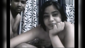 Desi Sex Video: Watch Mature Ludhiyana Bhabhi Home Sex with Neighbor on Cam!