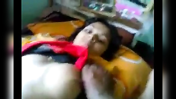 Kochi Bhabhi's Erotic and Sensual Blowjob Video: Get Ready for an Unforgettable Experience!