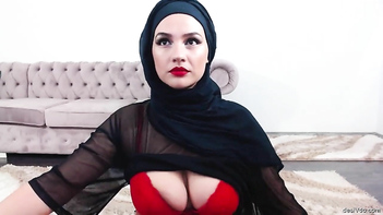 Bhabhi Dances Seductively, Flashing Her Massive Tits and Tight Pussy