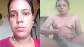 Desi Chick Shows Off Her Juicy Ass and Tits Before Mind-Blowing Masturbation