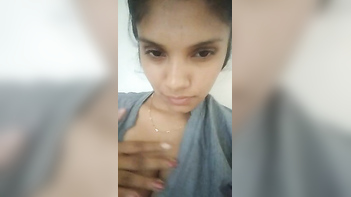 Indian Chick with Massive Tits Shows Off on Cam, Damn That Pussy Looks Tight