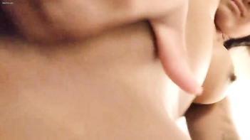 Desi Bhabi Fingering Her Pussy Like a Damn Pro