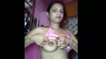 Desi Chick Strips Her Dress and Bra, Goes Fucking Topless for Her Damn Boyfriend