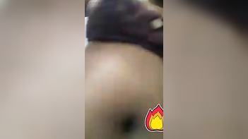 Desi Babe Flashing Her Juicy Titties and Pussy