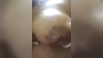 Babe Shows Off Her Pussy in a Nude Selfie Session