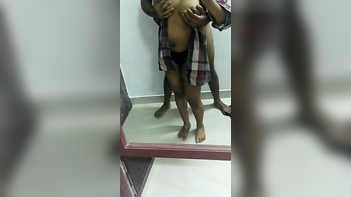 Mallu Milf Strips Down, Revealing Juicy Curves and Tight Pussy