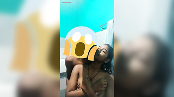 Desi Couple Getting Wet and Wild in the Fucking Bath Together
