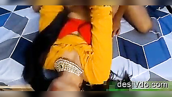 Punjabi Bhabhi Savitha Gets Pounded in Homemade Orange Salwar MMS