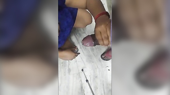 Desi Bhabi Gives Mind-Blowing Blowjob, Sucking Cock Like a Pro