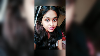 Dusky Tamil Chick with Huge Tits Fingering Her Wet Pussy Like a Damn Pro