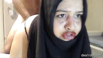 Screaming Hot Indian Milf Gets Pounded Hard in Wild Doggy Style Fucking Session