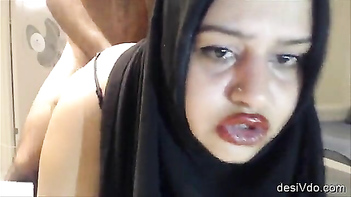 Screaming Hot Indian Milf Gets Pounded Hard in Wild Doggy Style Fucking Session