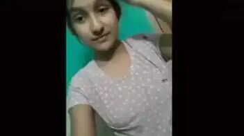Desi Babe Stripping and Fingering Like a Pro in This Viral Clip