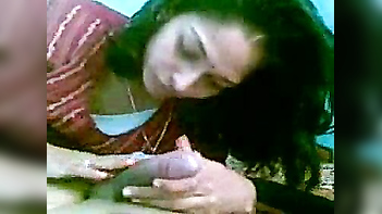 College Chick Nails Her Cousin in Mind-Blowing Sex Tape