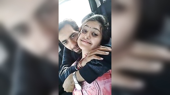 Indian Married Babe Gets Wild XXX Romance With Ex Boyfriend In Car