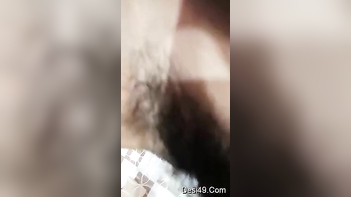 Desi Babe Freely Teasing Her Juicy Tits in a Wild XXX Show