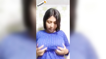 Bangladeshi Chick With Huge Tits Gets Naked in the Bathroom, Wild Action!