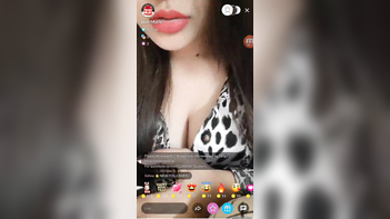 Fucking Indian Desi Bhabhi Sucks Dick Like A Pro On Cam