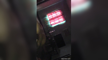 Desi Chick Sucks Dick Like a Pro in This Viral Blowjob Video