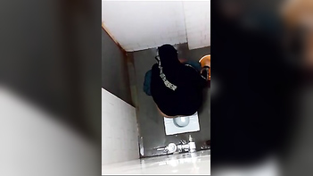 Desi Chick in Hood Gets Filmed by Perverted Xxx Fetishist