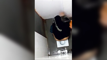 Desi Chick in Hood Gets Filmed by Perverted Xxx Fetishist