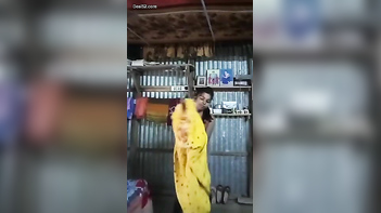 Desi Village Chick Flashing Her Huge Tits and Pussy