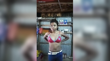 Desi Village Chick Flashing Her Huge Tits and Pussy