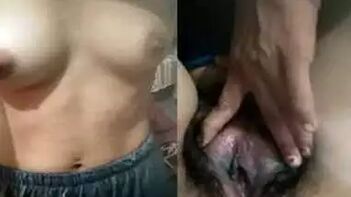 Indian Chick Strips Down and Shows Off Her Juicy Sex Charms in XXX Cam Show
