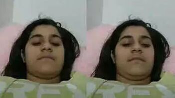 Teen Desi Chick With Massive Jugs in Green T-Shirt and Bra Totally Nails It