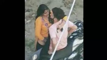 Amazing Desi Couple Caught in Hot Outdoor Action - Clear HD Quality Video