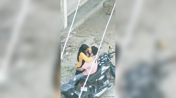 Amazing Desi Couple Caught in Hot Outdoor Action - Clear HD Quality Video