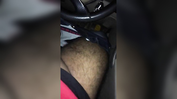 Driver Gets Blown By Hot Indian Slut In Mind-Blowing Desi Xxx Session