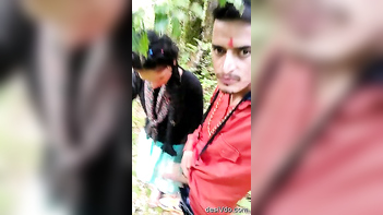 Babe Gives Mind-Blowing Outdoor Handjob, Sucking Dick Like a Pro