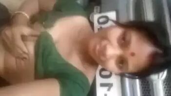 Bhabi Fingering Herself Outdoors, Wild andDirty Action Caught on Camera