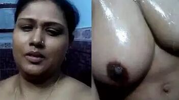 Fat Desi Babe With Massive Tits Records Steamy Bathroom Sex Tape