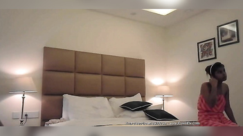 Desi Babe and BF Check Into XXX Hotel, Eager as Hell for Some Wild Action