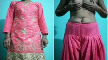 Indian Babe Slowly Reveals Her XXX Assets In Filthy Sex Show